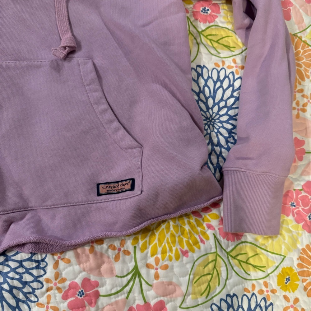 Small women’s vineyard vines purple hoodie - Picture 3 of 3